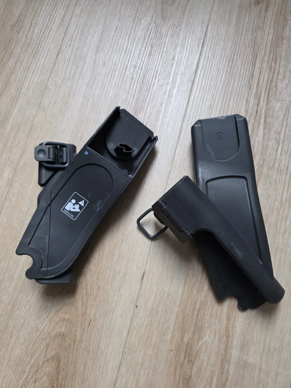 UPPAbaby VISTA autostoel-adapters onderaan met clip - compatibel reissysteem, gebruikt ~1 jaar