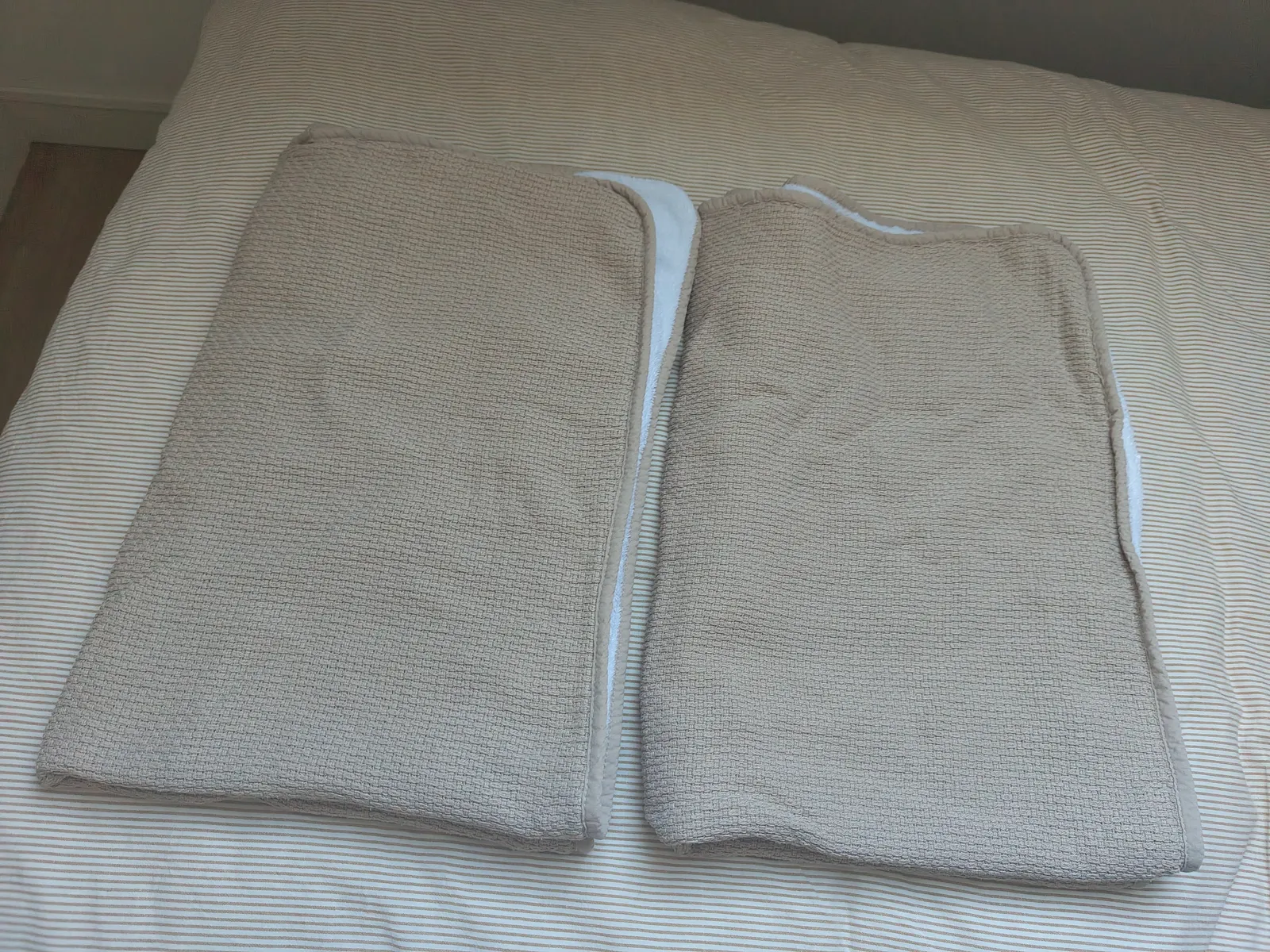 Wiegdekens voor de winter 2 stuks - kleur beige