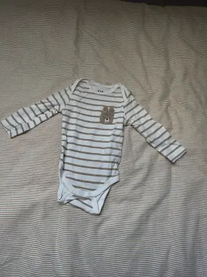 3x rompertjes maat 68 3