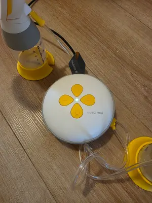 Medela Swing Maxi dubbele elektrische borstkolf – licht gebruikt, oplaadbaar via USB 2