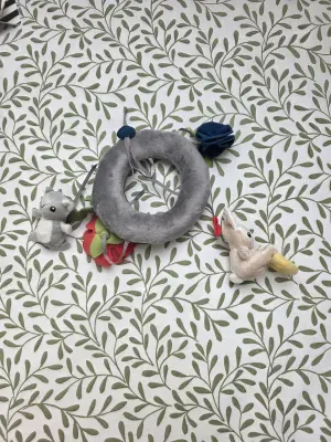 Babyhangspeelset (0-6 maanden) – Contrastrijke houten mobiel & zachte pluche hanger 4