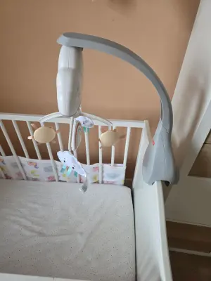 Fisher-Price mobiel voor wieg met wolken en regenboog – muziek en rotatie 2