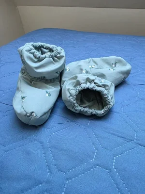 Baby Winter Set – Booties + New Gloves (Size 20 & 22–24, 9–24 Months) 5