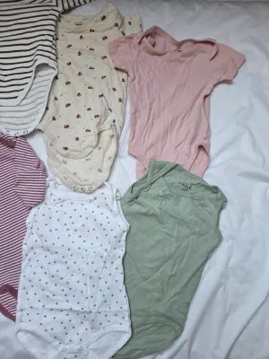 Baby Bodysuit Bundle – 7 Pieces, Sizes 74/80 2