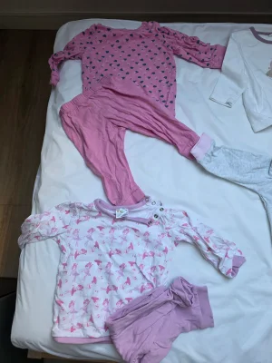 Baby Pajama Bundle – 4 Pyjama Sets + 3 Footed Sleepsuits, Sizes 74/76 3