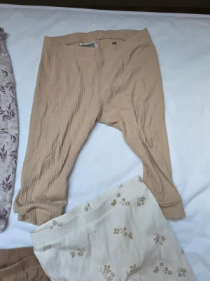 Baby Girl Trouser Bundle – 7 Pairs, Sizes 80/86, Good Condition 5