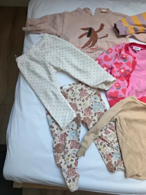 Baby Girl Tops & Leggings Bundle – 7 Pieces, Sizes 74/80 2