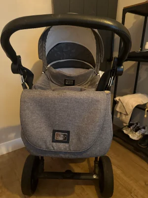 Quaxx kinderwagen bak met onderstel enLuiertas 2